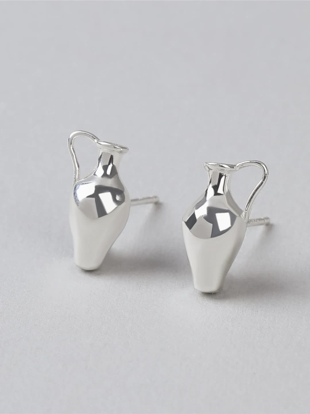 Original 925 Silver Sculpture Beauty Vase Earrings Modern Minimalist Gift Unisex Fashion Jewelry Ear Studs
