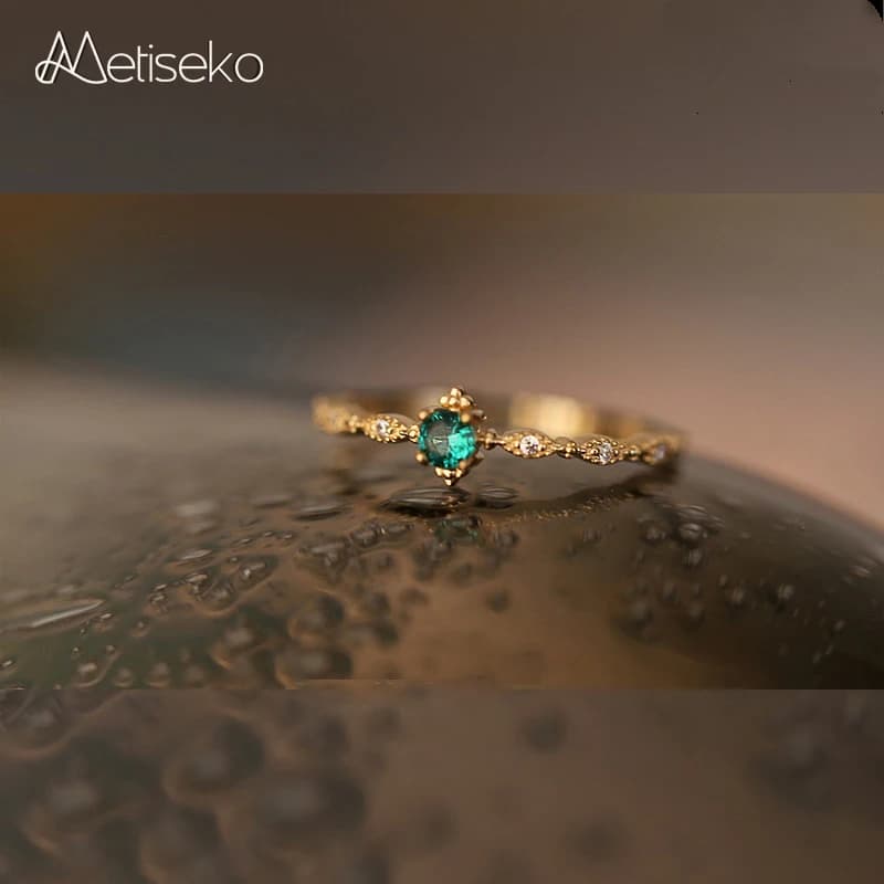 Metiseko Reale S925 Sterling Silver Intarsiato Colore Smeraldo Cubic Zirconia Anello Moda Luce Lusso Impermeabile per Le Donne Festa