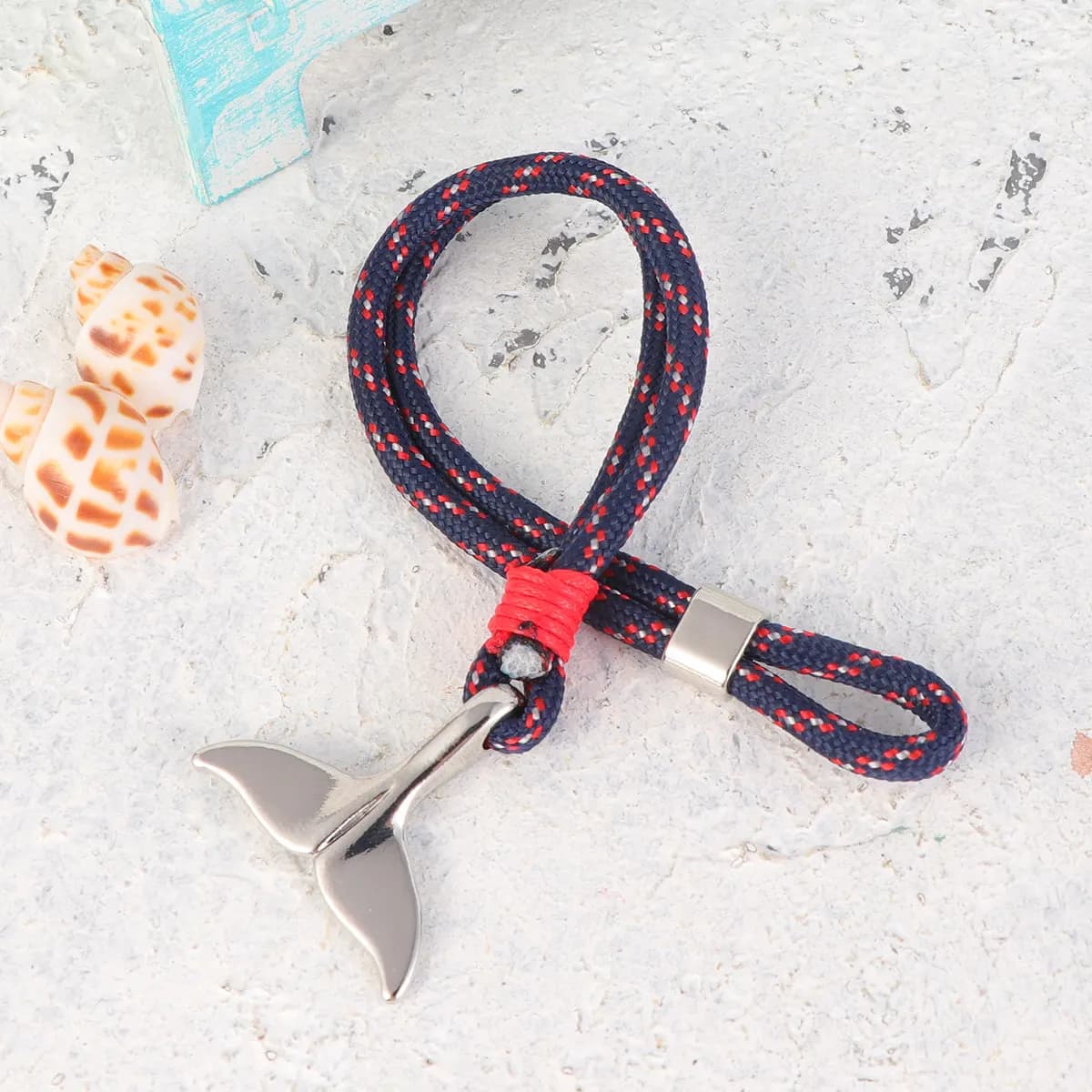 Bracciale a Coda di Pesce per Donne, Catena Intrecciata Regolabile, Gioiello alla Moda con Design Realistico, Accessorio Elegante per Lavoro, Shopping, Regalo