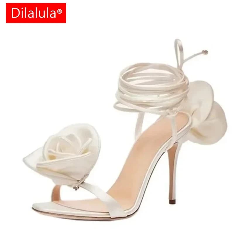 Dilalula 2025 Nuova decorazione rosa di seta Avvolgere la caviglia Tacchi alti sottili Sandali da festa da donna Sandali estivi per banchetti nuziali da donna