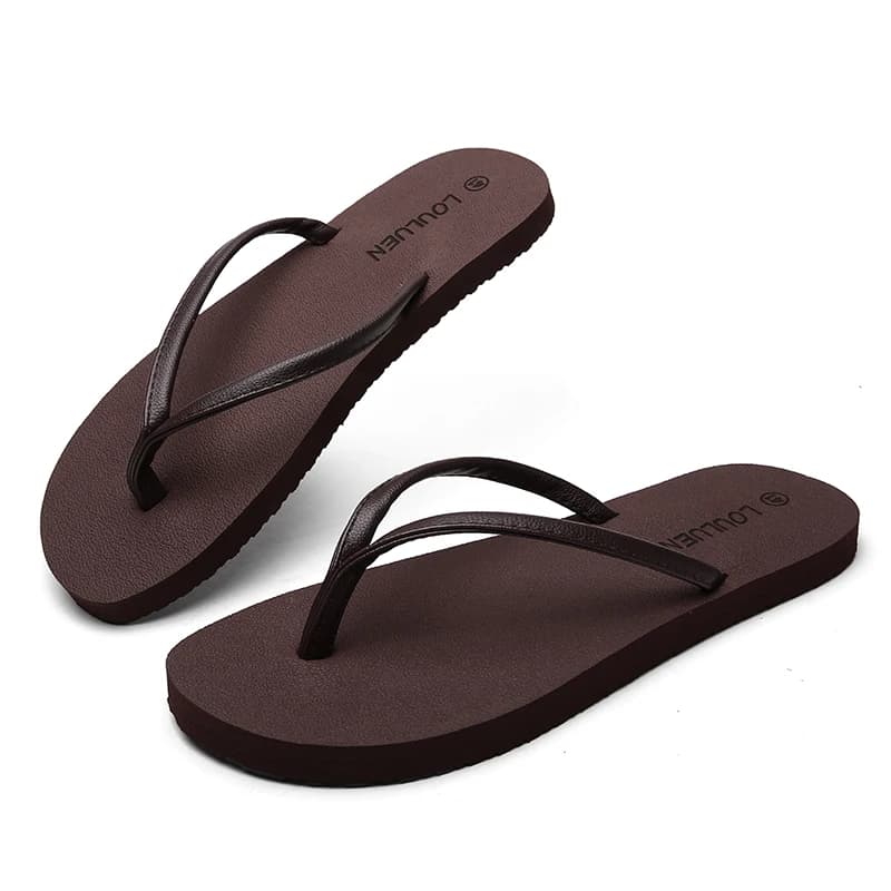 Infradito concise da coppia nuova estate Scarpe da spiaggia impermeabili da uomo Pantofole traspiranti da esterno da uomo Sandali slip-on da uomo di moda
