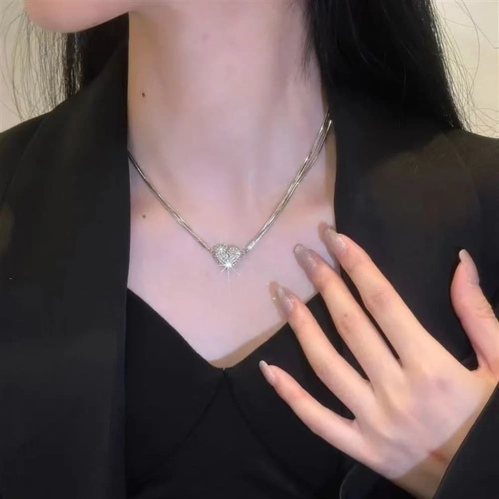 Magnetic Heart Pendant Necklace Versatile Fashionable Feminine Simple Ins Style Light Luxury High-end Neck Chain Lock Bone Chain