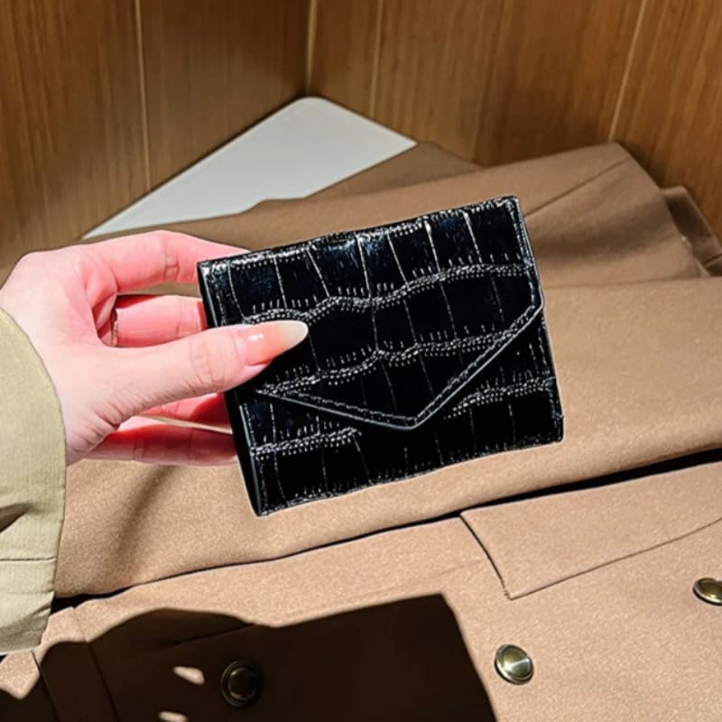 Glossy Black Crocodile Embossed PU Leather Mini Envelope Card Holder Compact Slim Multi-Slots Business Card Wallet for Women Men