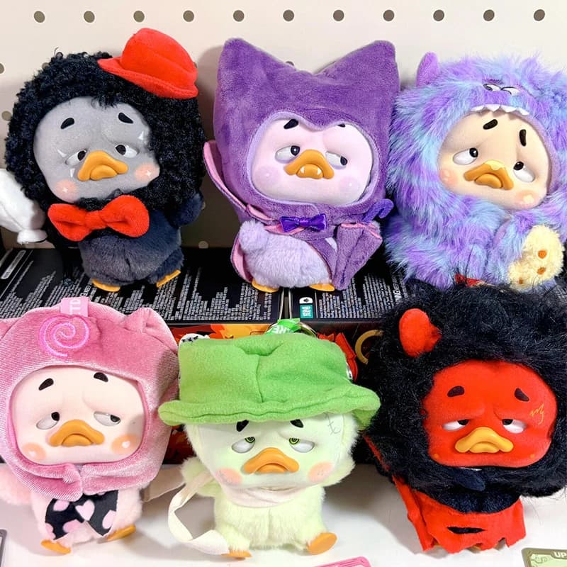 Upsetduck Colorful Player Duck Series Blind Box Cute Duck Vinyl Plush Mystery Box Anime Doll Keychain Surprise Bag Pendant Toys