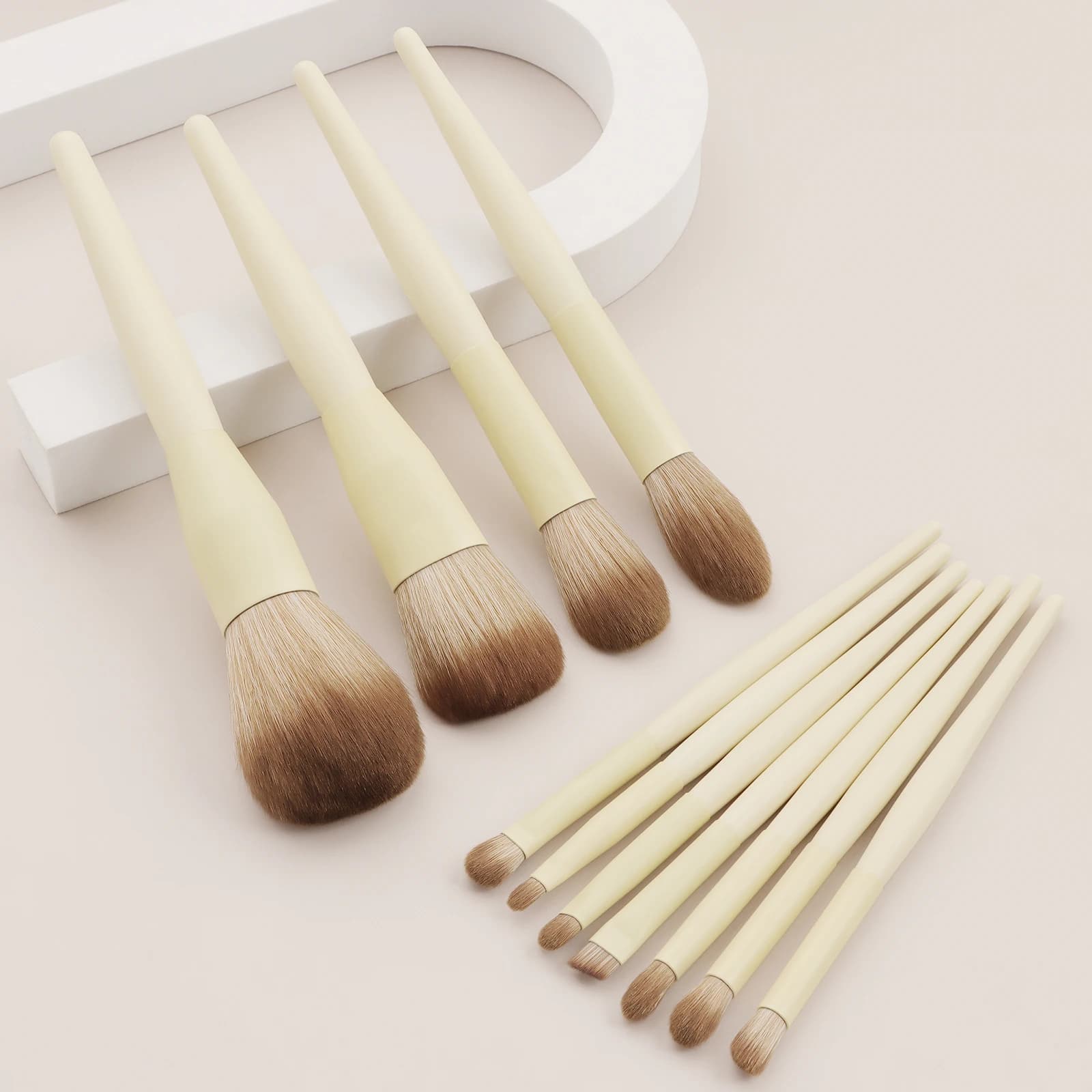 11Pcs Cream Yellow Makeup Brush Set Soft Gradient Bristles For Foundation Blush Concealer Eyeshadow Full Face Cosmetic Tools