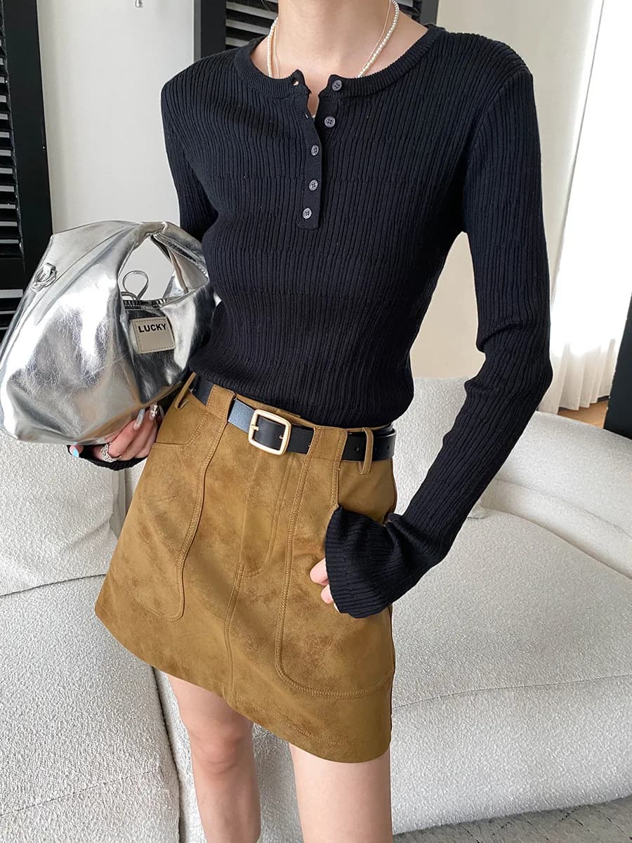 Autumn women's casual solid color French button half placket round neck shoulder slimming long sleeved knitted sweater