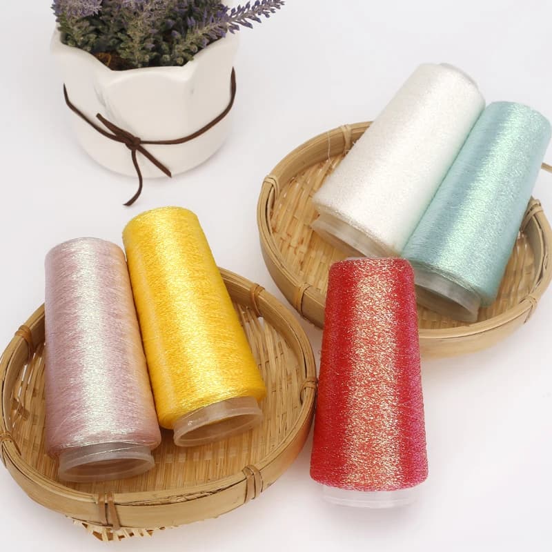 Filato Metallico Oro e Argento 50g/gomitolo, Filo Fine per Lavorazione a Maglia, Uncinetto e Cucito, Filo per Ricamo, Filo Dorato
