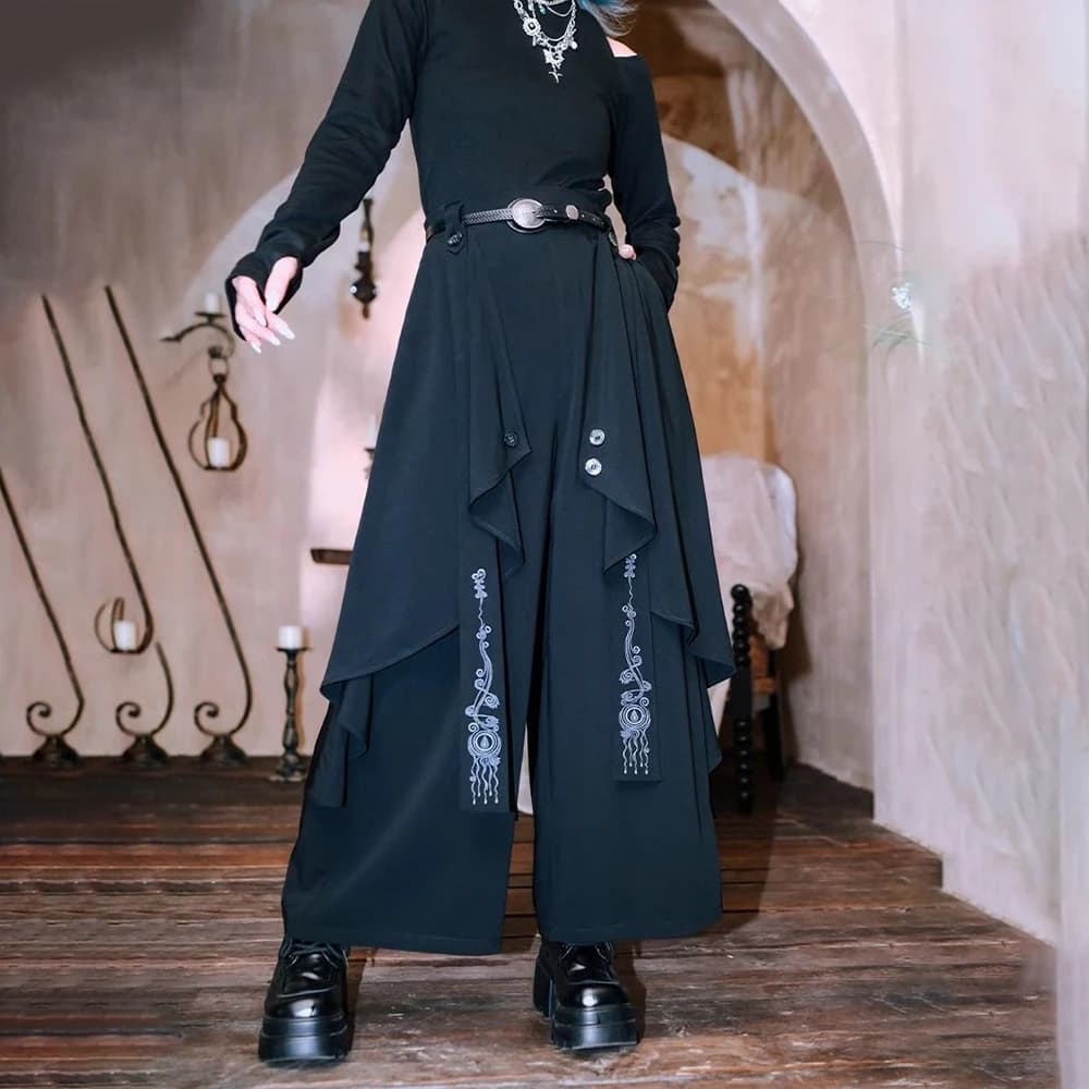 Pantaloni gonna irregolare a strati con nastro ricamato gotico scuro Pantaloni senza genere Streetwear Y2k Pantaloni samurai Hakama giapponese unisex 2024