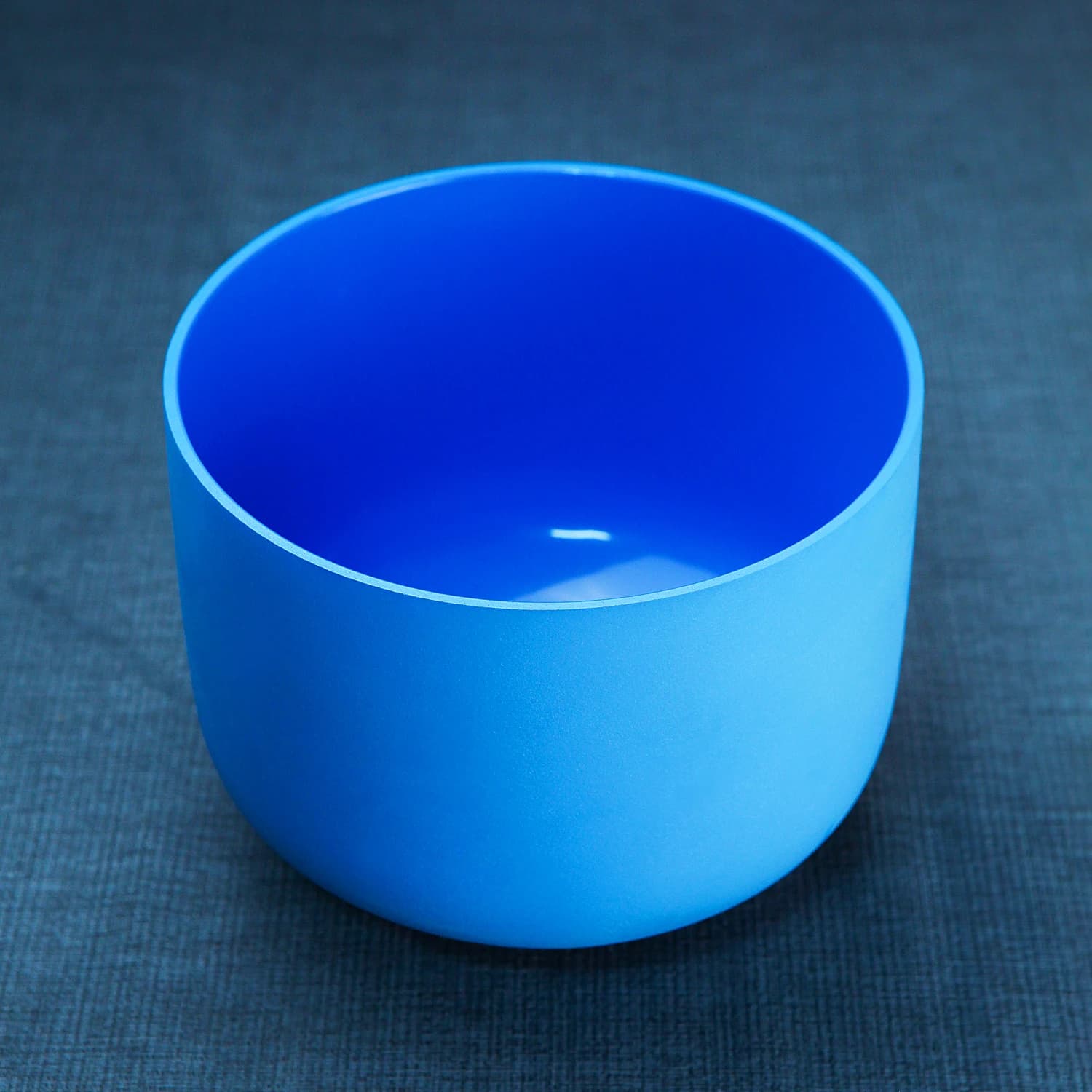 Hye-eun 10 Inch Throat Chakra Blue Frosted Quartz Crystal Singing Bowl G Note for Meditation Sound Healing with Rubber Mallets