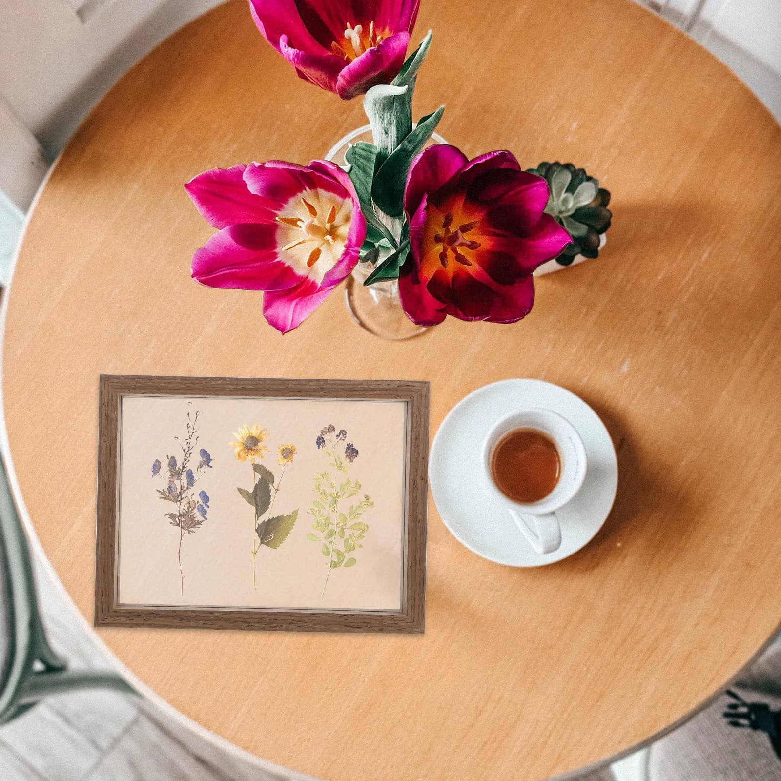 Glass Display Frame Double Glass Picture Specimen Frame Rectangle 8 Inches Decorative Floating Display for Dried Flowers
