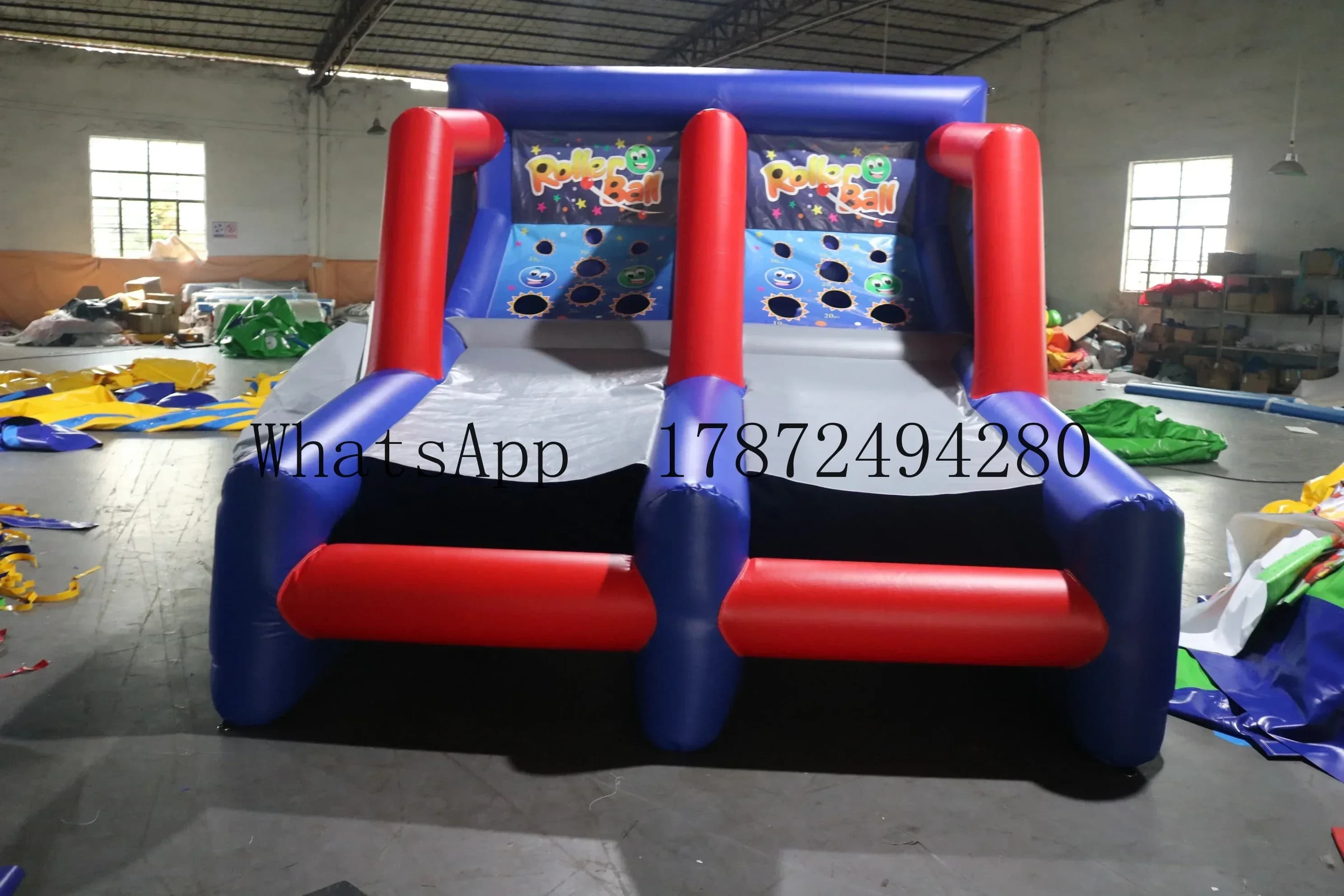 Giochi interattivi di carnevale Palla gonfiabile a 2 corsie Il gioco gonfiabile per 2 giocatori viene fornito con palline da tennis Skee