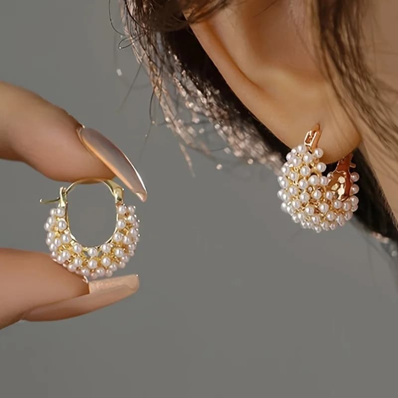Orecchini pendenti con perle imitazione temperamento francese leggero e di lusso, da donna, vento delicato, accessori per feste, regali