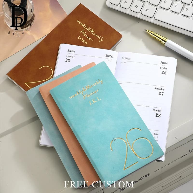 2026 Iniziali personalizzate Pianificatore di pianificazione giornaliera Diario settimanale per studenti Incidi nome Calendario per notebook Riunioni aziendali Libri astratti