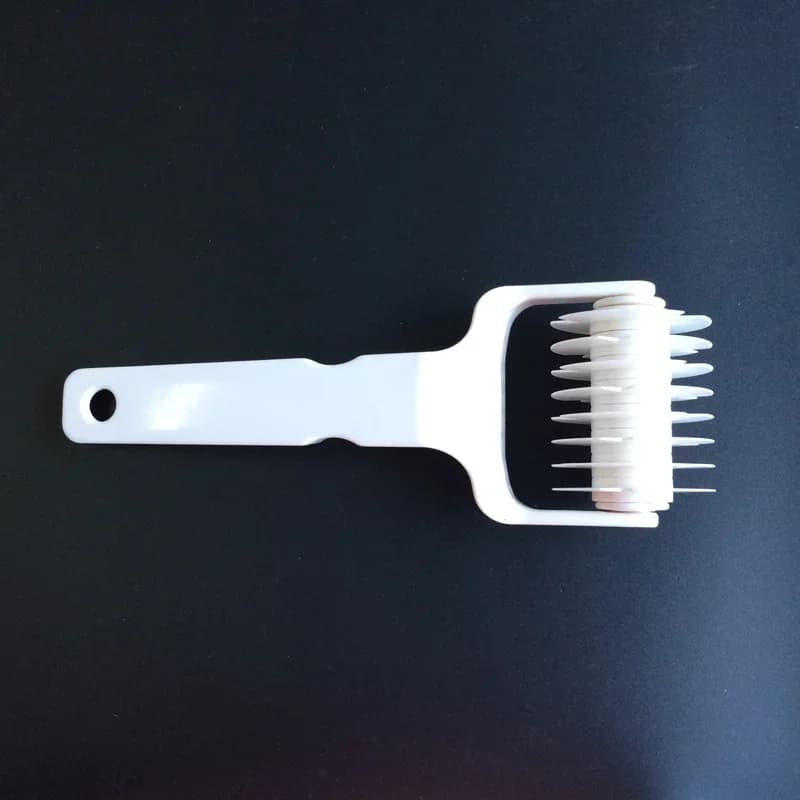 1PC Pressatrice Manico antiscivolo Gadget da cucina Spaetzle Makers Tagliatelle Coltello Sezione manuale Taglierina per scalogno