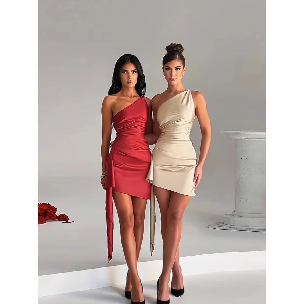 Sexy Shoulder Bared Sleeveless Slim Fit Waist Cinched Summer Dress Women's Fashion High Waist Elastic Waist Satin Fabric Asym...
