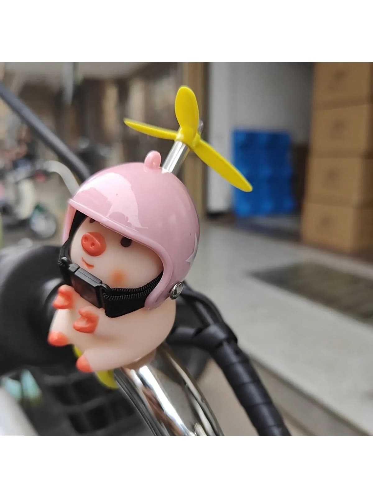 1 pezzo di decorazione per casco con maiale rosa e stella bianca per manubrio personalizzato di bicicletta o moto, regalo di maiale di gomma