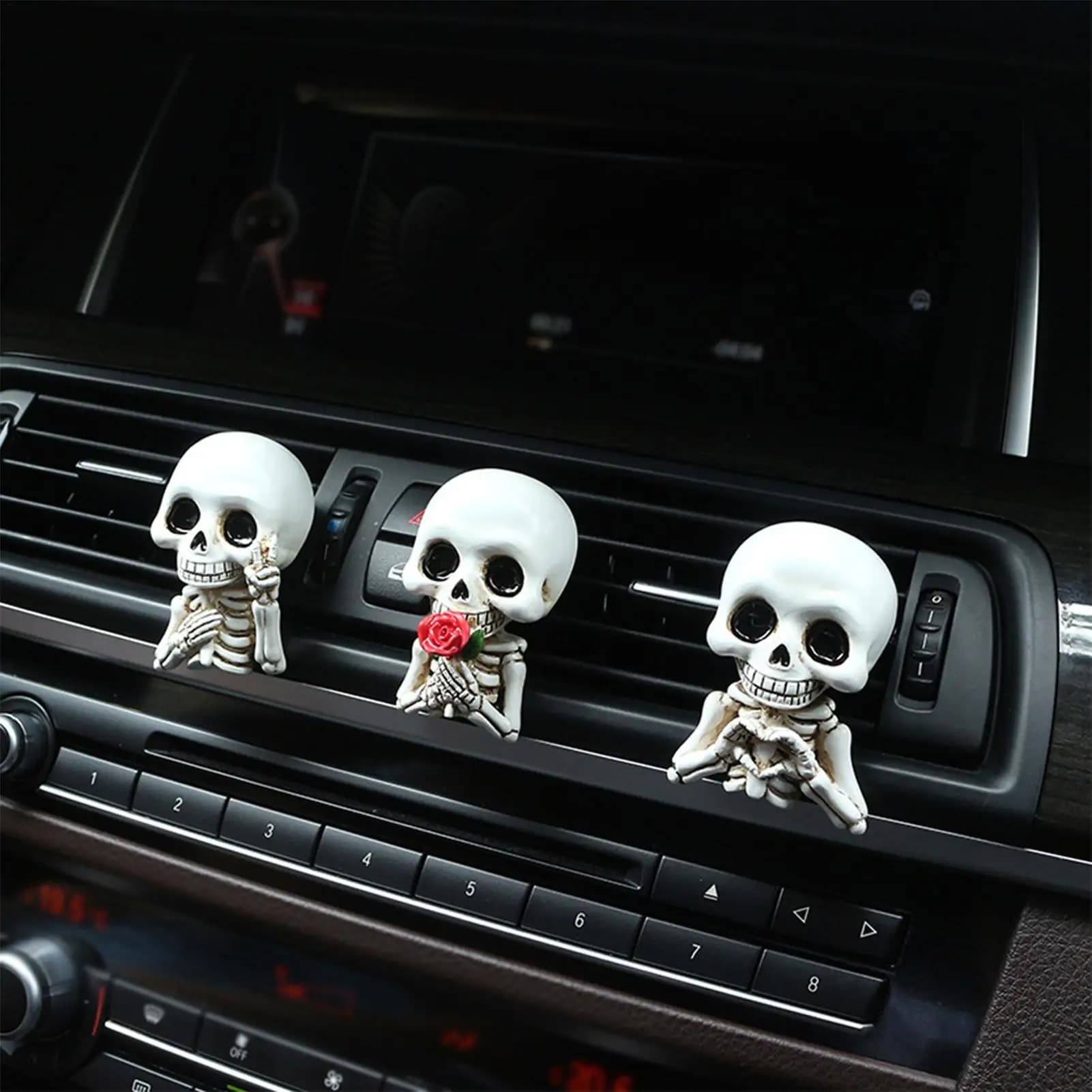 3 pcs of cold skulls clip of vent for auto ornaments hanging Halloween decoration vent clip for auto host head air outlet deodorant perfume clip