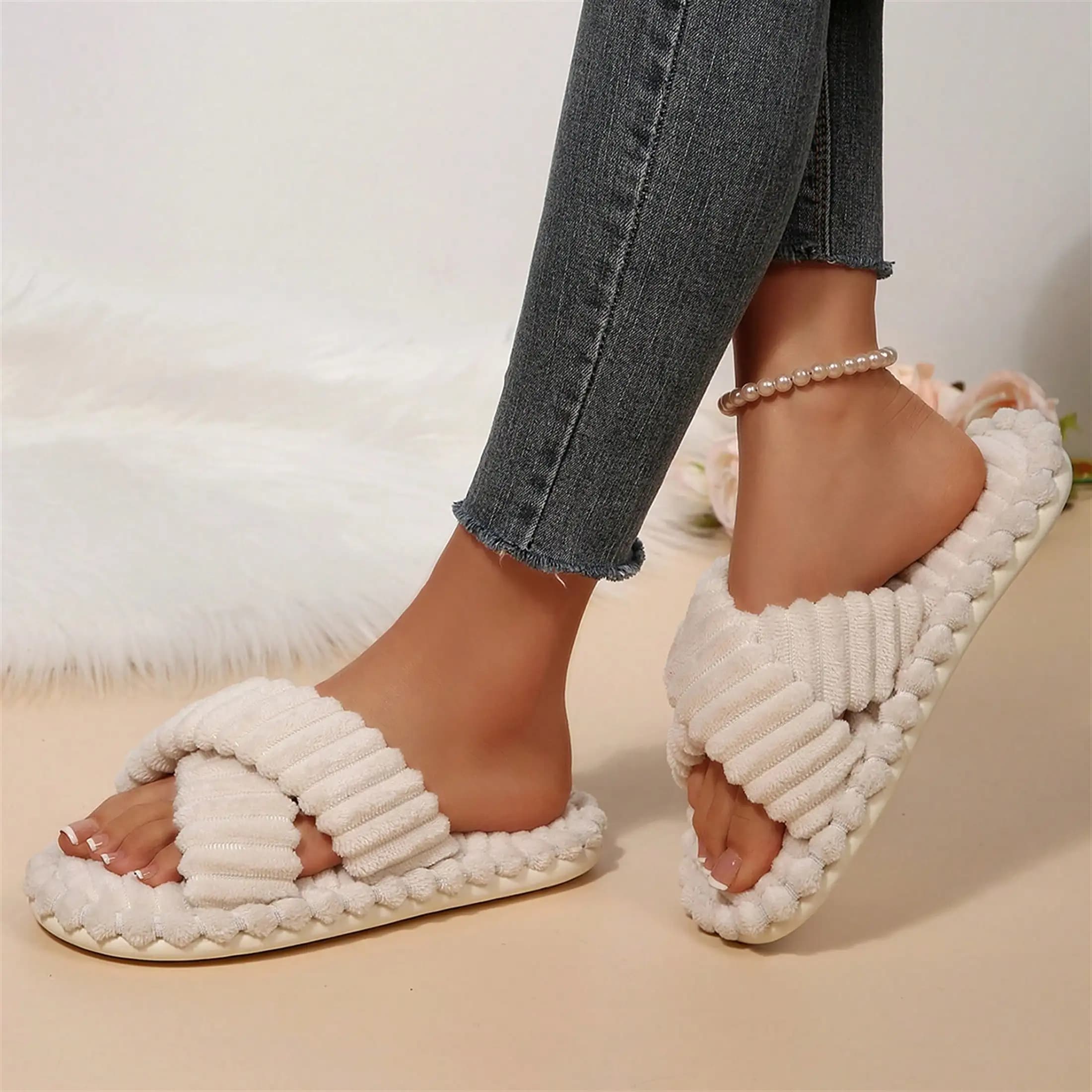 Pantofole da donna in memory foam per autunno/inverno, aperte sul davanti, in peluche di cotone, soffici, per la casa.