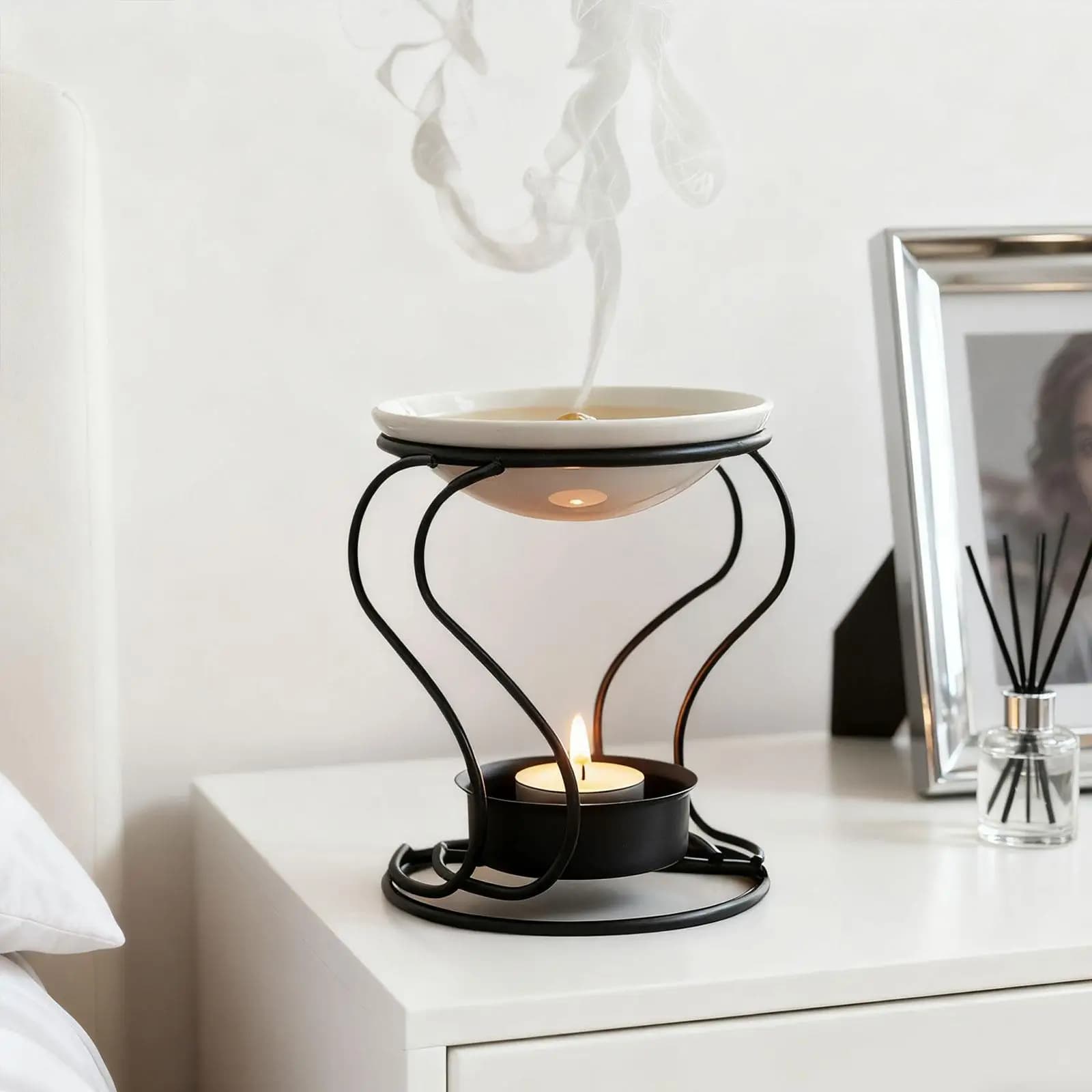 Bruciatore a candela con diffusore di aromi Bruciatore a olio in metallo con ciotola in ceramica Bruciatore decorativo per fusione di cera per bagno, ufficio, decorazioni per la casa