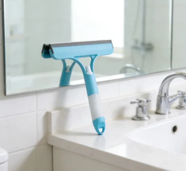 Raschietto per Doccia 3-in-1 con Annaffiatoio, Strumento di Pulizia per Vetri, Specchi e Pavimenti del Bagno