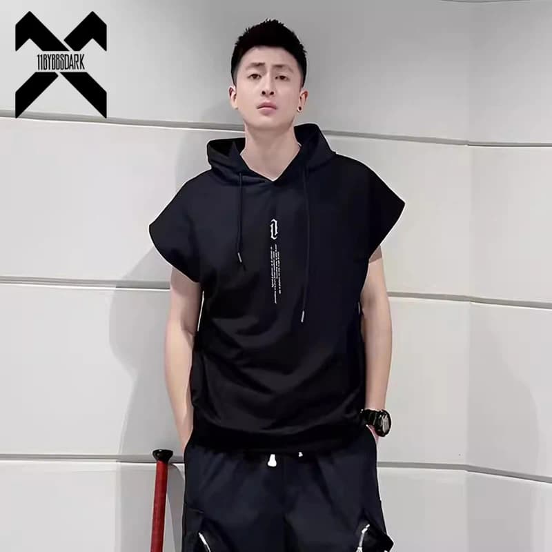 Hip Hop t-Shirt senza maniche gilet uomo 2024 Summer Techwear Tactical Hood Tank Loose Men top Tees Shirt Cotton Black