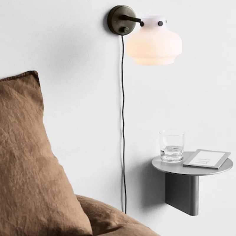 Nordic Iron Wall Shelf Minimalist Metal Floating Display Board Modern Background Wall Decor Living Room Entryway Storage Holders