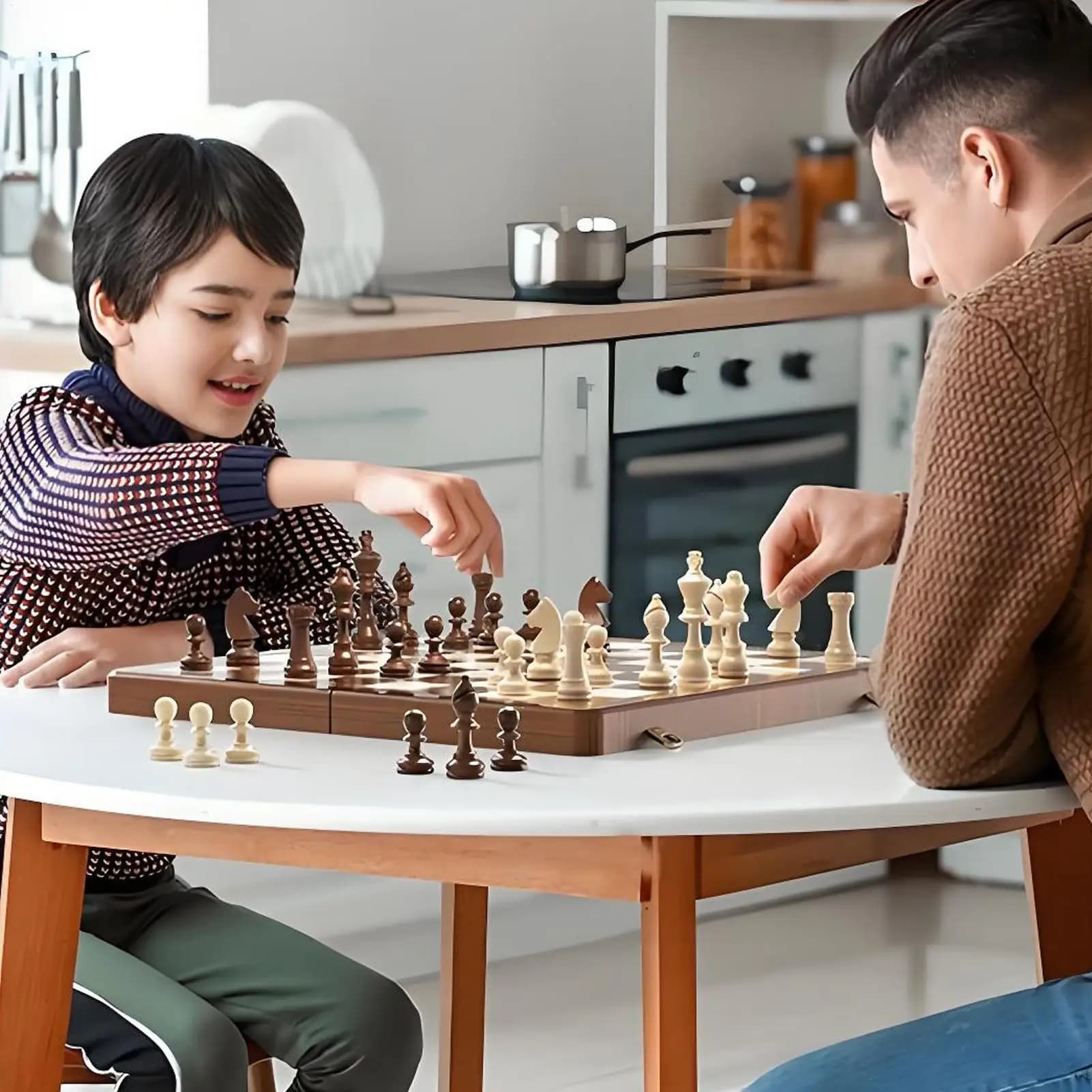 Gioco di scacchi Tipo pieghevole Scacchi e dama magnetici in legno Set Giocattoli da viaggio per l'aula Sala d'attesa Viaggio in auto Casa Parco all'aperto