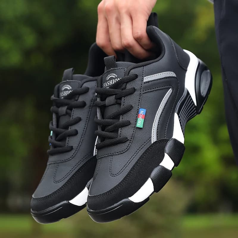 Nuove Sneakers Casual da Uomo 2026 con Ammortizzazione, Scarpe Sportive in Pelle Nera e Bianca, Antiscivolo e Traspiranti per Corsa e Camminata all'Aperto