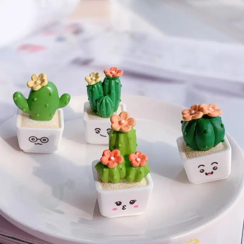 4Pcs Mini Resin Cactus Figurines Cute Cartoon Artificial Plant Ornament For Home Office Tabletop Micro Landscape Decor