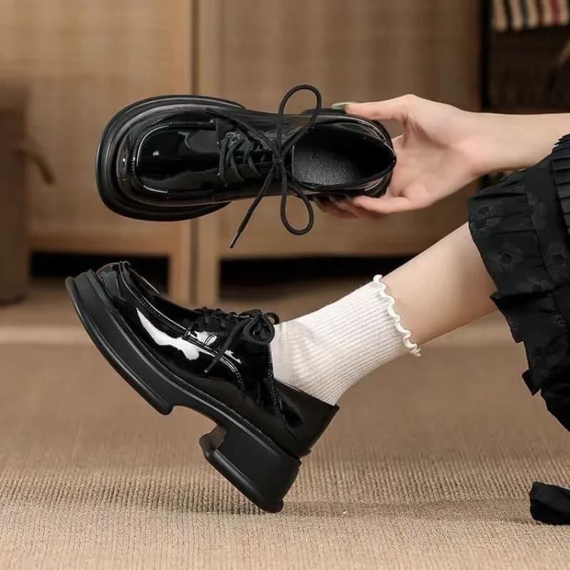 Mocassini da Donna con Punta Tonda e Lacci, Finitura Lucida, Scarpe con Plateau Stile Britannico, Eleganti per Ufficio, Accademiche, per Esterni e Uso Quotidiano Versatile