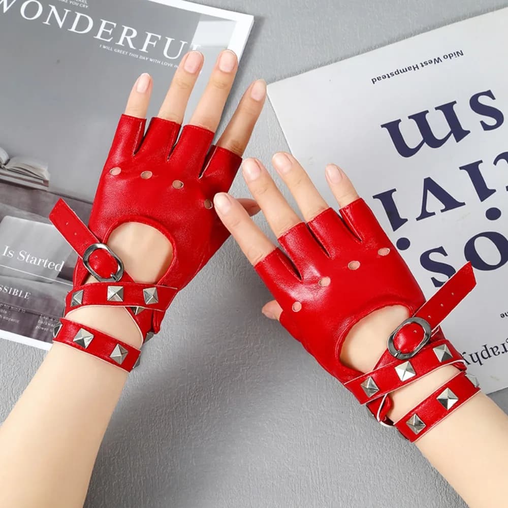 Accessorio di moda Guanti mezze dita Rive Materiale PU Cintura lunga Guanti da ciclismo regolabili Guanti da moto scavati da strada