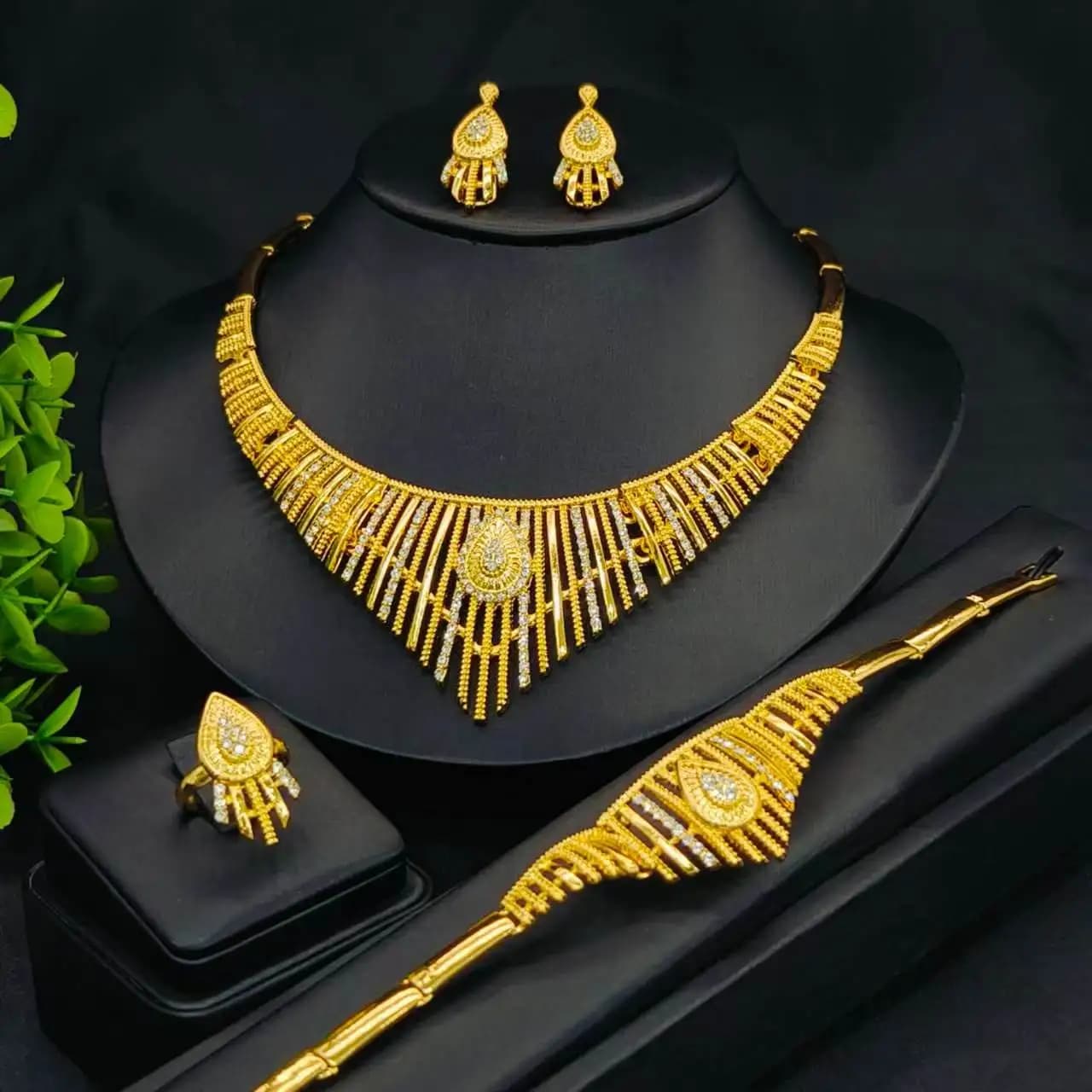 Indian Bridal Jewelry Set Women Dubai Necklace Earrings Ring Bracelet Wedding Gold Color African Party Gift