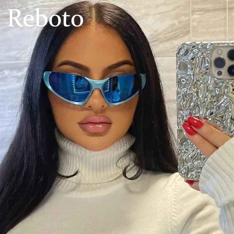 Futuristico Punk Y2K Occhiali da sole per le donne Moda 2023 Marchio di lusso Blu Specchio Occhiali da sole freddi Ragazza Tendenze Mezza montatura Occhiali