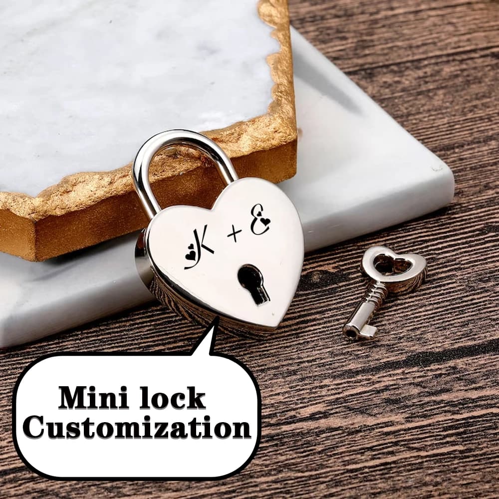 1PC add Customized Name Engrave Padlock Mini Heart Shaped Lock Travel Bridge Padlock Luggage Hardware Locks For Bag Sui