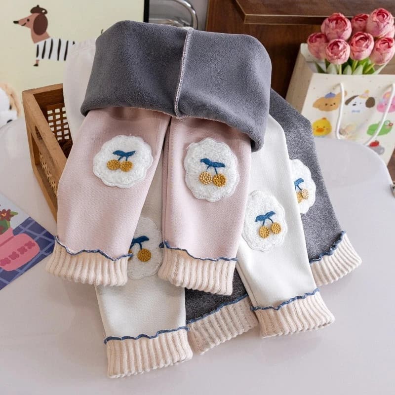 Pantaloni per bambina con fodera in velluto per bambini addensare caldi autunno inverno leggings con fondo sottile pantaloni per capispalla skinny solidi per bambini