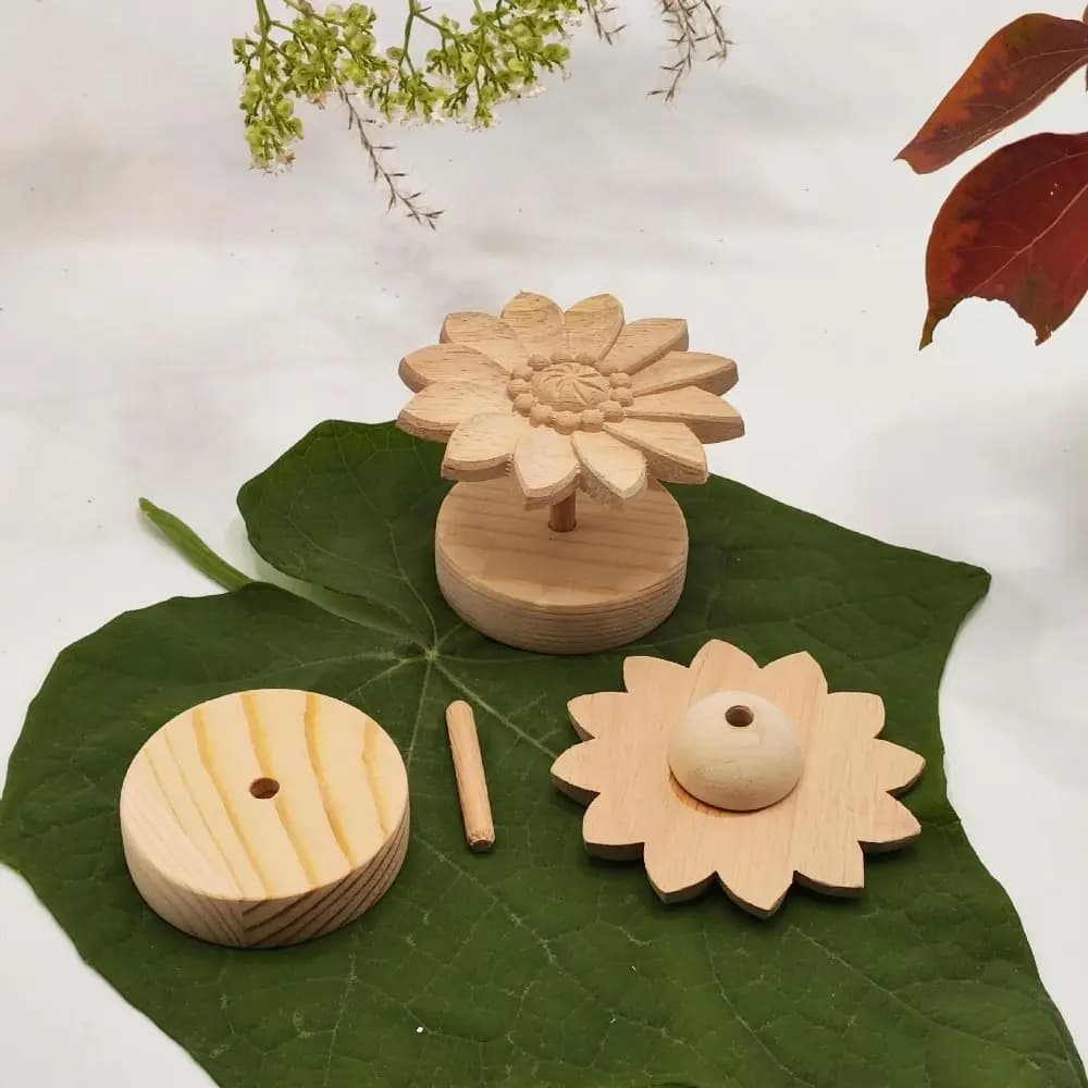 Diffusore di Oli Essenziali in Legno a Forma di Margherita Fai-da-Te, Contenitore Ricaricabile Creativo per Oli Essenziali, Ecologico