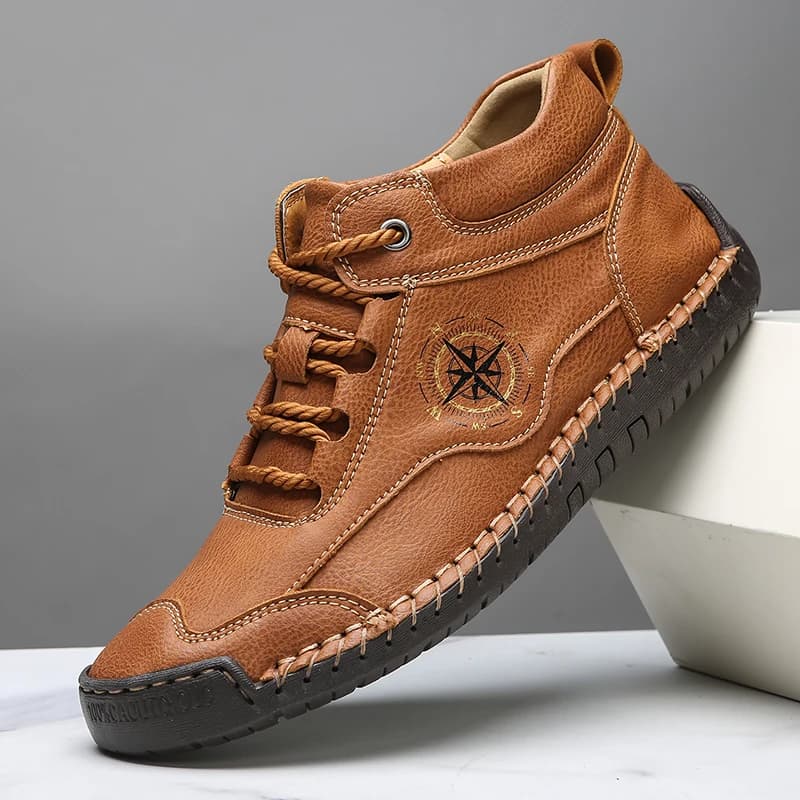 New Men Hand Sewn Fashion Versatile Lace-up Boots, Anti-slip Wear-resistant Big Size Casual Leather Footwear for Men