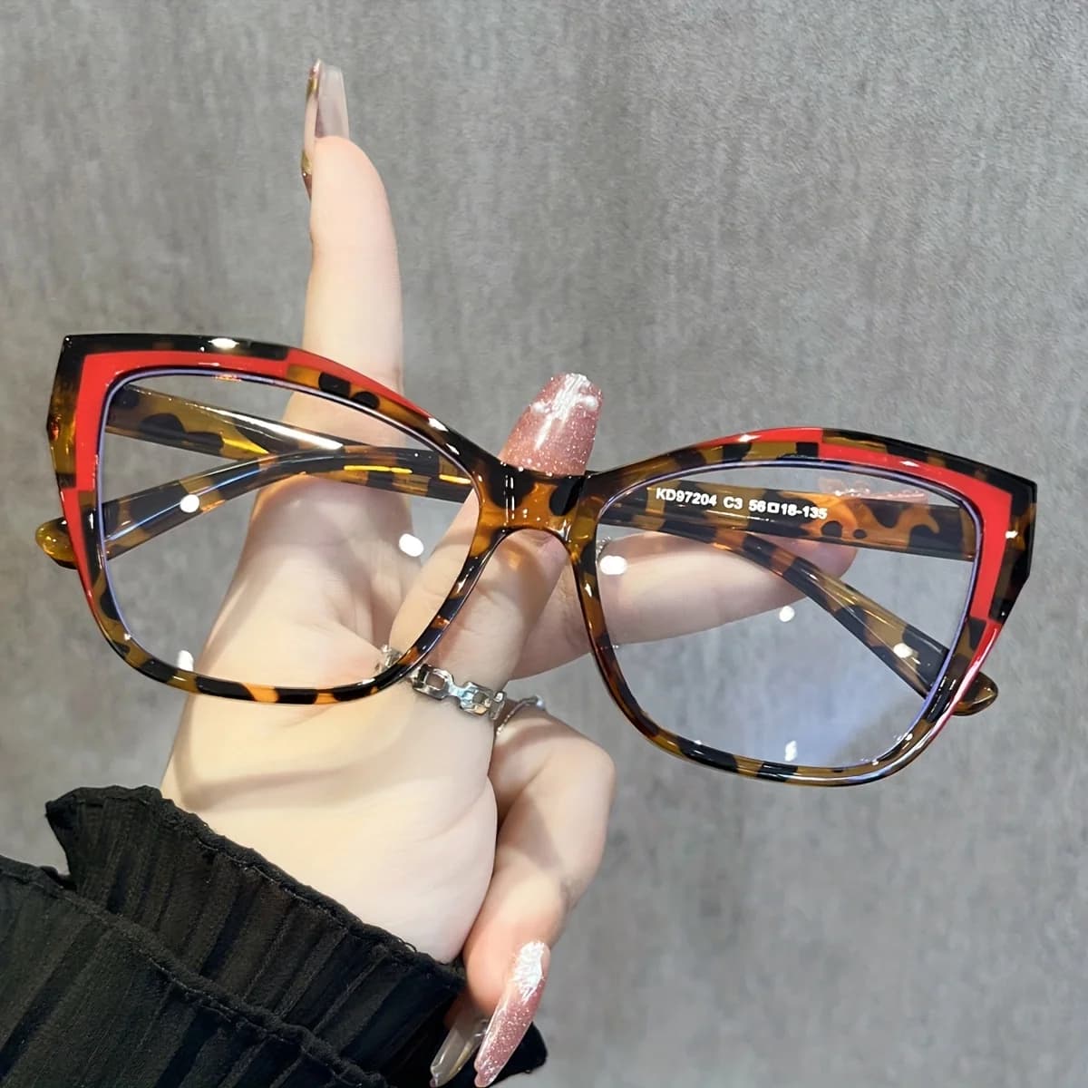 1PCS New Y2K Two-Tone Decorative Frame - Clear Glasses - Stylish Cat-Eye Glasses for Men and Women - Party and Fashion Accessory Glasses