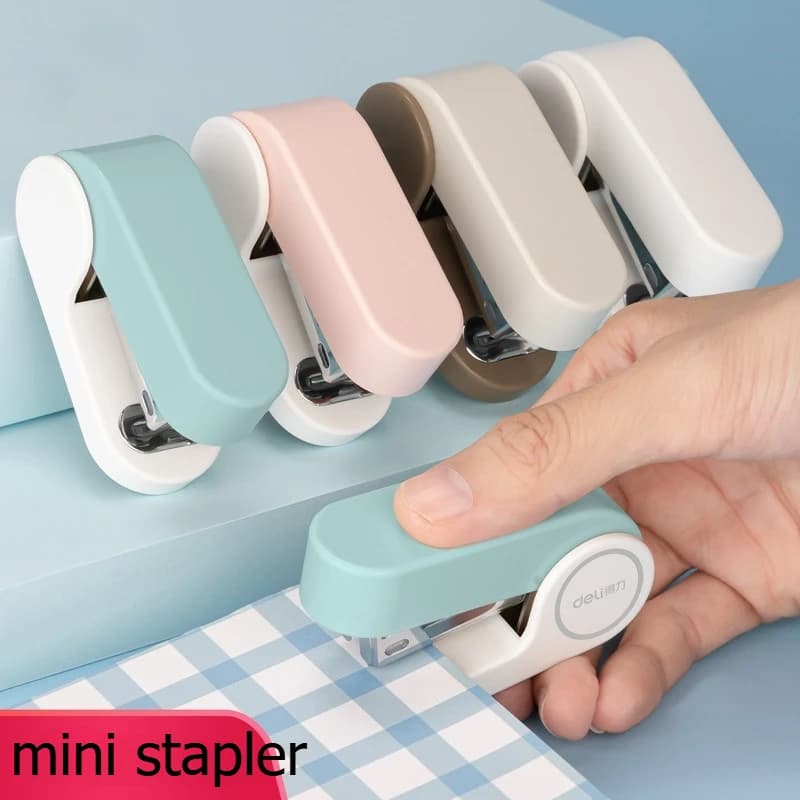 Set di 12 Mini Cucitrici Kawaii Colore Macaron con Graffette per Rilegatura Accessori da Scrivania Carini Gadget per Ufficio