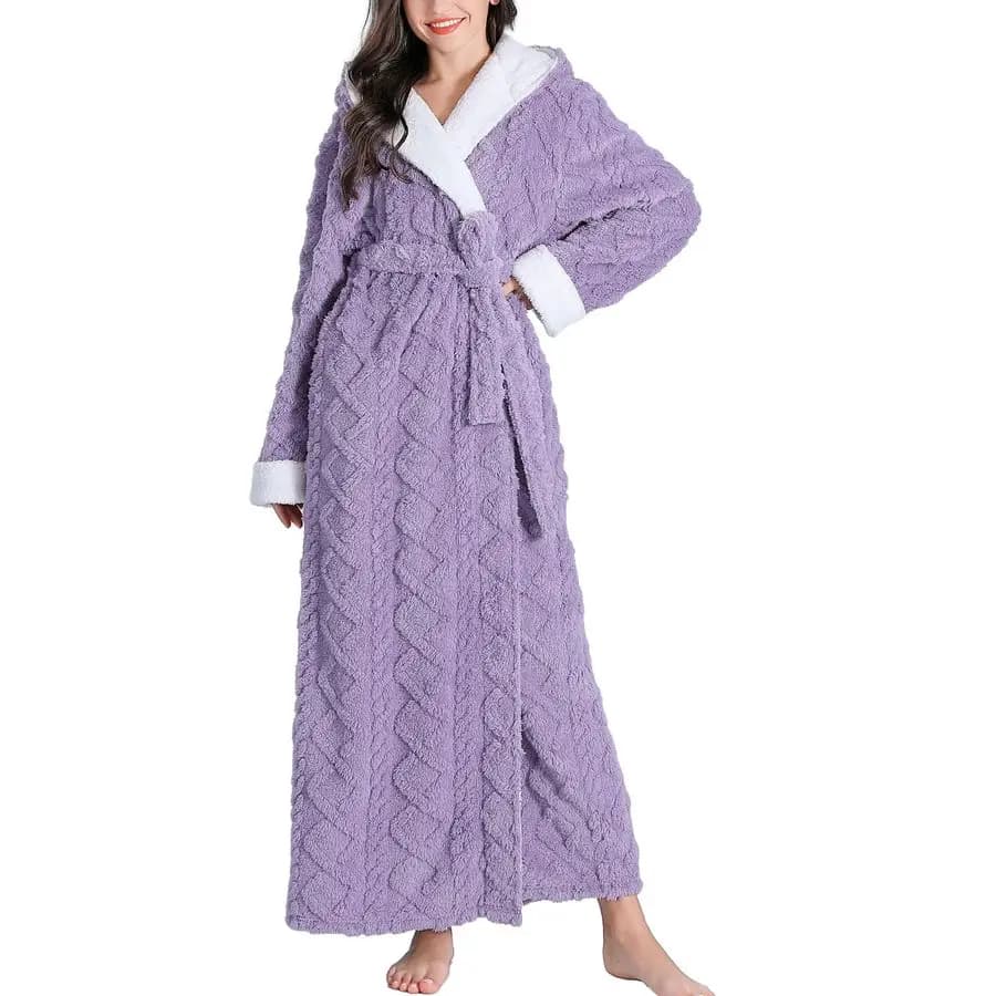 Women's fleece bathrobe, soft and warm, long up to the feet, with hood, luxurious and comfortable for the house