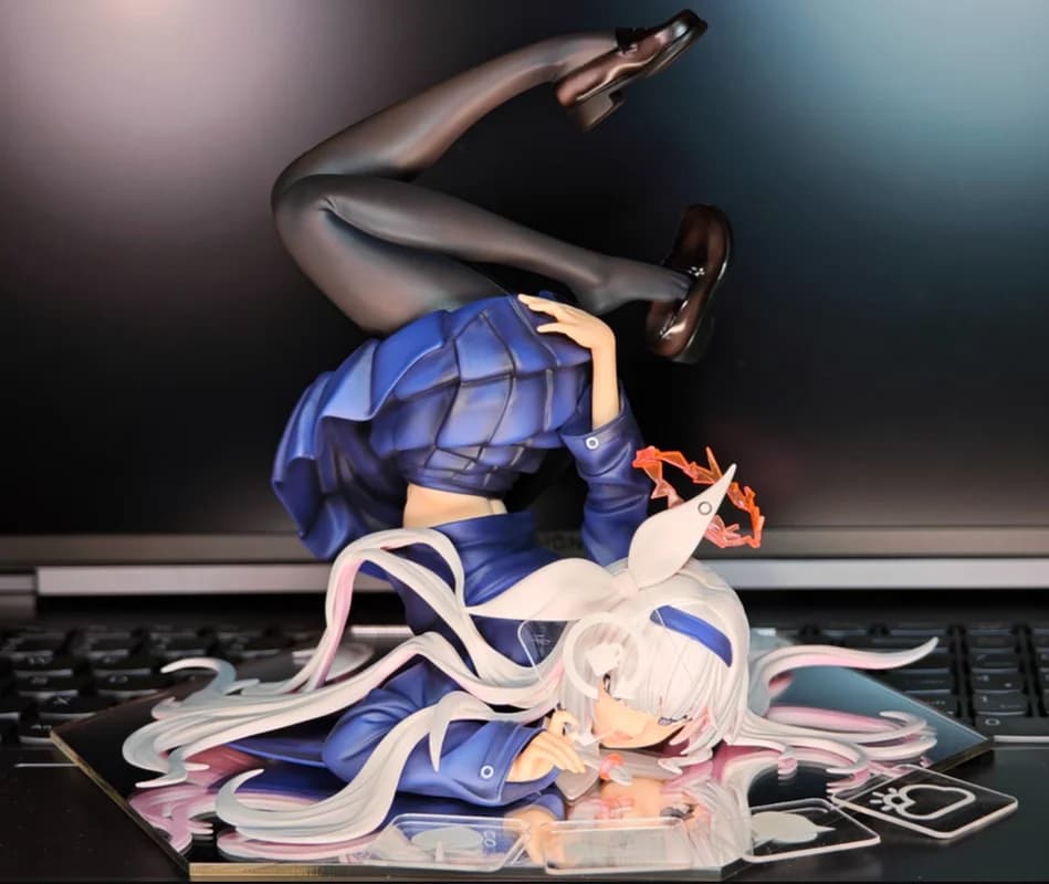 Up Factory Prana Rotazione Blocco Action Figure Posa invertita Modello Capelli lunghi Calze nere Azur Lane Simpatico specchio Base Figurina