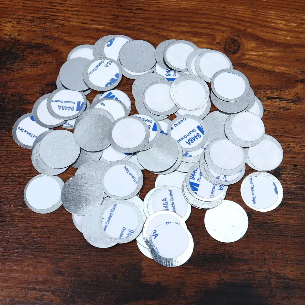 100 Pieces of Plates Wall decal Double Face Iron Rounds for Trick Bottom, Umbrella Organizer, Decoration Boxes