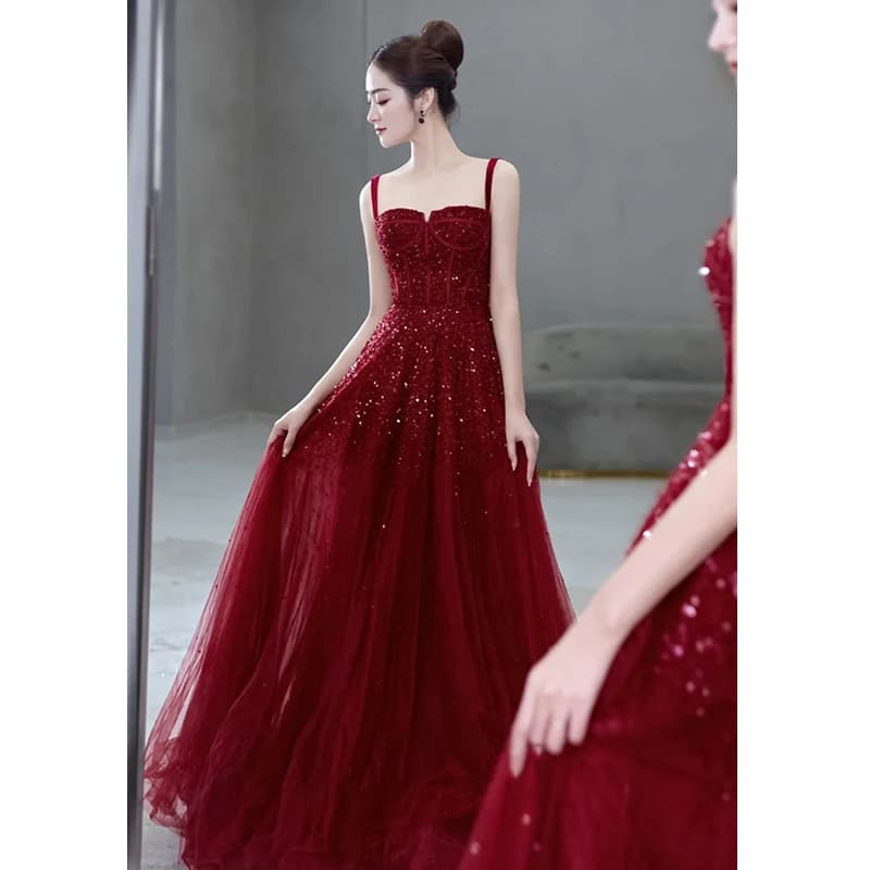 Abito da sera rosso di lusso, vestito da fidanzamento, abito da sposa a spalline, abito da cerimonia, per la nuova sposa 2026, stile coreano di alta gamma, abito lungo