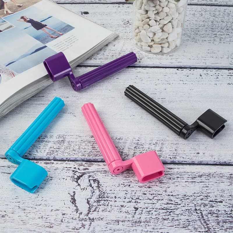 Vendita diretta Accordatore per avvolgitore di corde per chitarra Accessorio per cono pick-up Avvolgitore di corde universale per ukulele