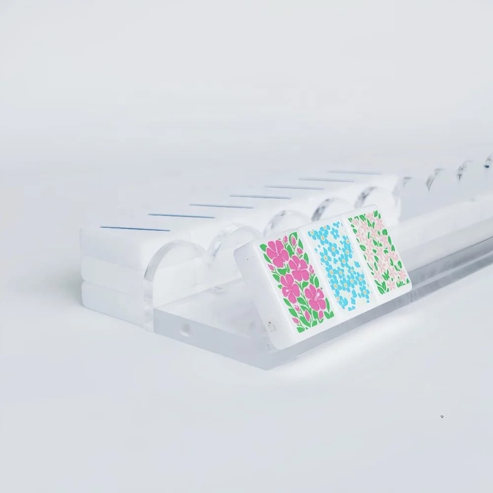 Wholesale 20in Luxury Clear Acrylic Mahjong Racks with Magnetic Scalloped Pusher for Mahjong Tiles