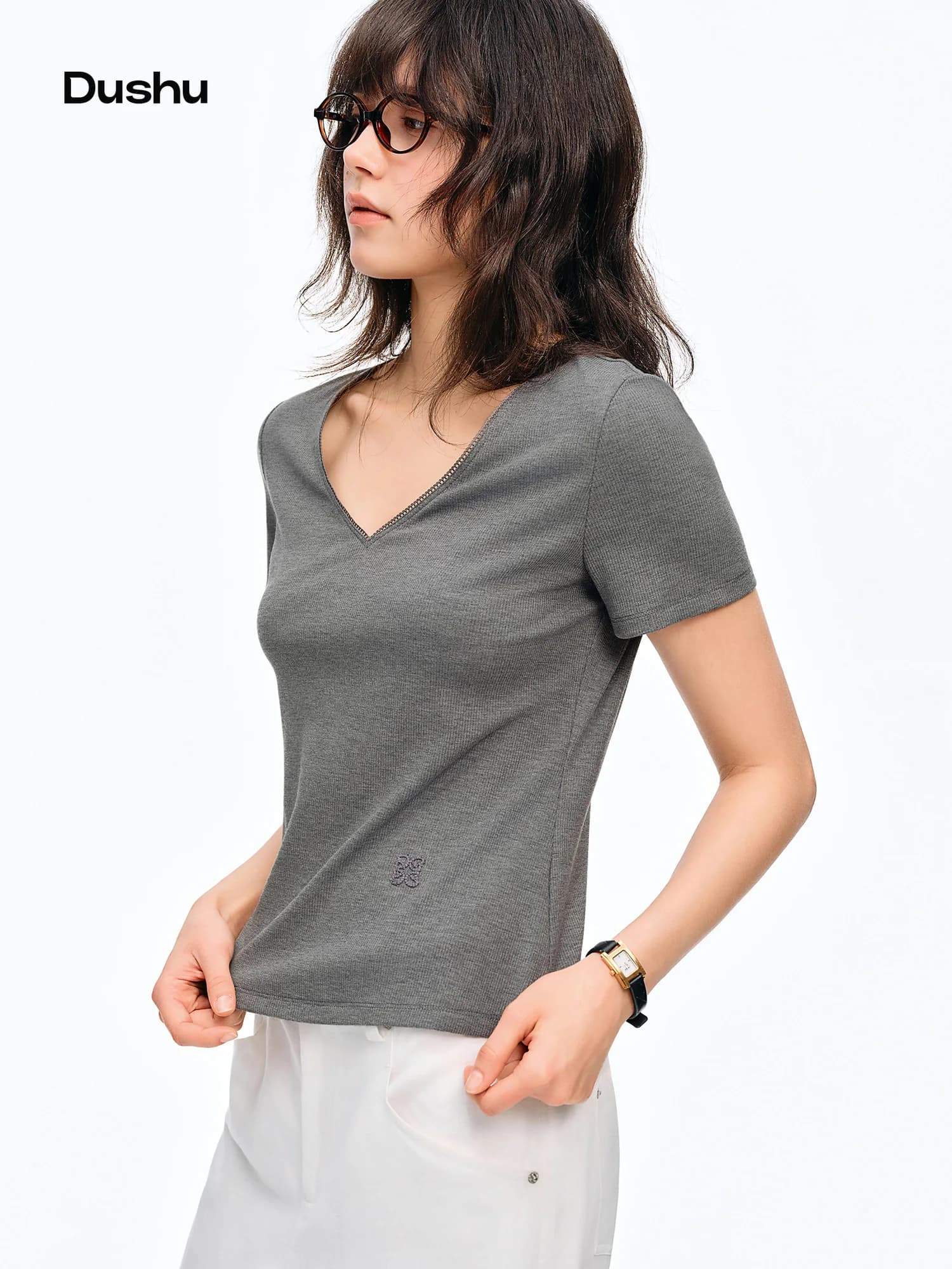 DUSHU T-shirt elasticizzata slim fit a maniche corte da donna, scollo a V, stile basic estivo, doppio stile, ricamata, antibatterica, tinta unita