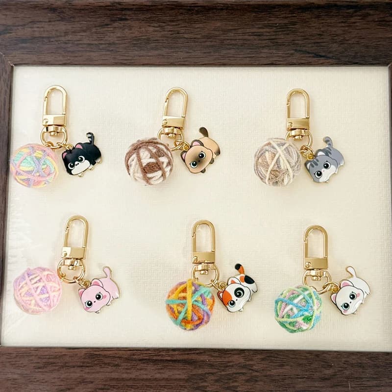 Cartoon Kitten Fur Ball Creativo Mini Portachiavi Accessori Coppia carina Gioielli Chiavetta USB AirPods Ciondolo borsa