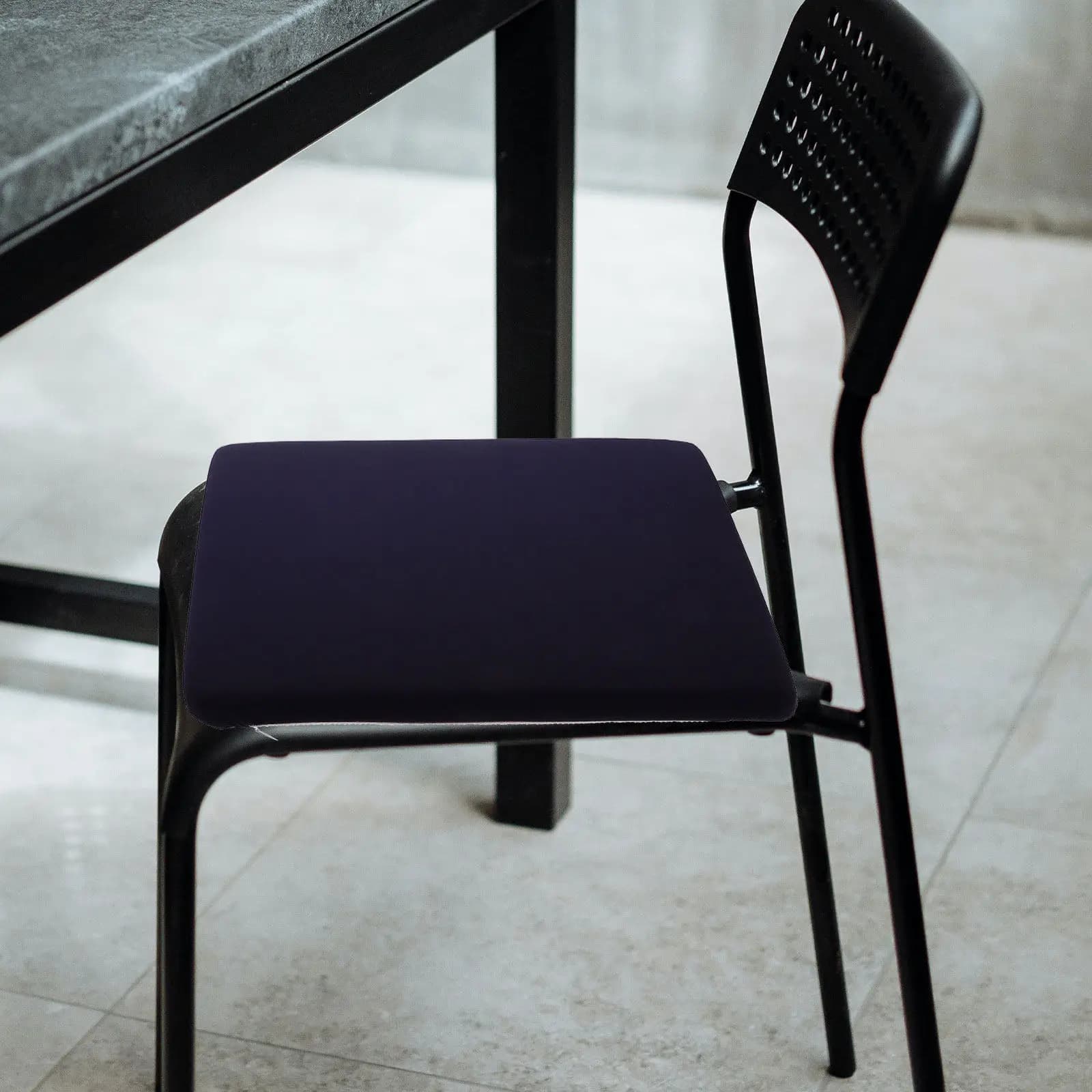 Cuscino in Memory Foam Portatile per Seduta, Supporto Ergonomico per Fianchi e Glutei per Sgabello, Sedia, Scrivania, Casa e Ufficio, Comodo per l'Uso Domestico
