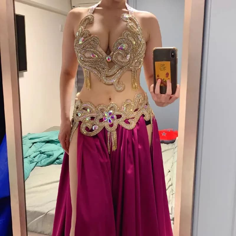 Costumi di danza del ventre personalizzati Abito da spettacolo Reggiseno Catena a vita cava Set di gonne altalena grandi pure super flash con diamanti pieni