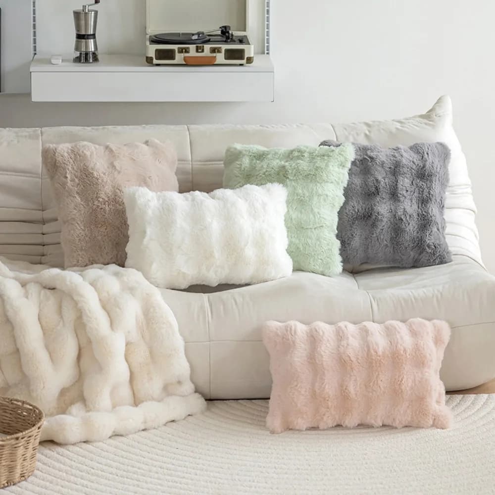 Simple Imitation Rabbit Hair Cushion Cover Bubble Velvet Soft Pillow Case Warm Sofa Pillowcase Home Decor